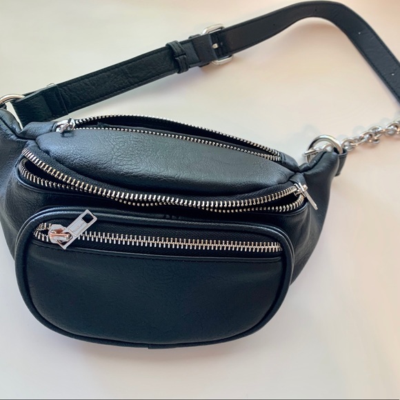 Brandy Melville Accessories - Brandy Melville leather fanny pack